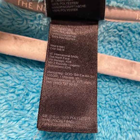 The North Face Girl’s XL (18) Aqua Fleece Jacket - Picture 8 of 12